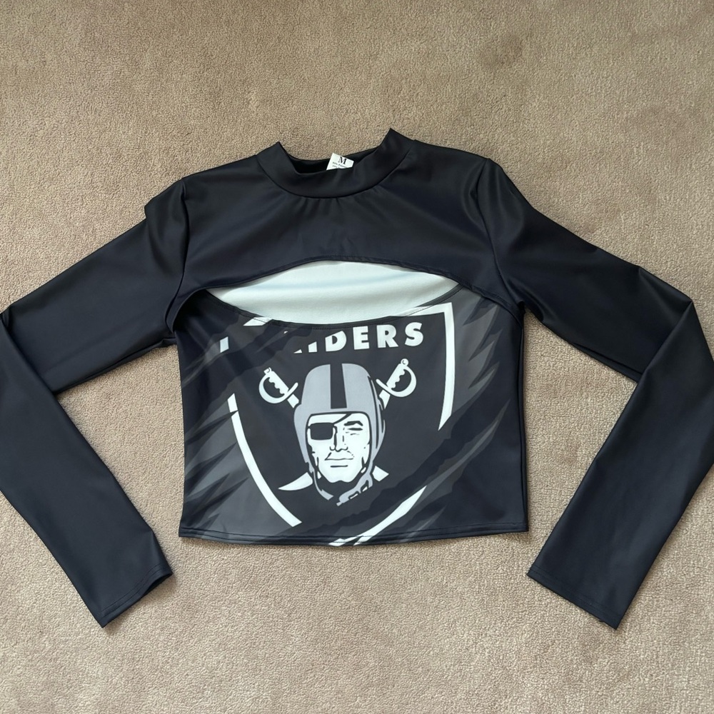 Las Vegas Raiders women’s top